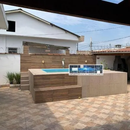 Buy this 2 bed house on Rua Antônio Gracioso in Castelo, Santos - SP