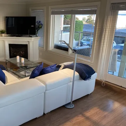 Rent this 2 bed house on Town Centre in White Rock, BC V4B 2A8