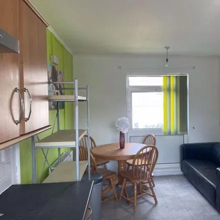 Rent this 5 bed townhouse on Metchley Drive in Harborne, B17 0LA