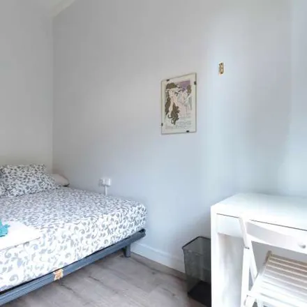 Rent this 2 bed apartment on Carrer del Parlament in 14, 08015 Barcelona