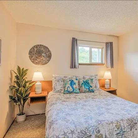 Rent this 1 bed condo on Moclips in WA, 98562