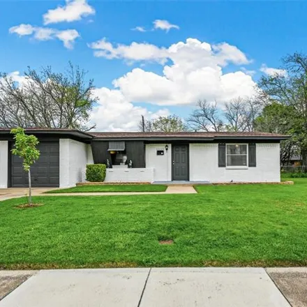 Buy this 3 bed house on 1517 Stafford Drive in Fort Worth, TX 76134