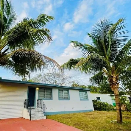 Rent this studio house on 1245 Northeast 144th Street in Shady Oaks Trailer Park, North Miami