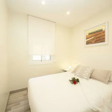 Rent this 2 bed apartment on Carrer de Grau i Torras in 08001 Barcelona, Spain
