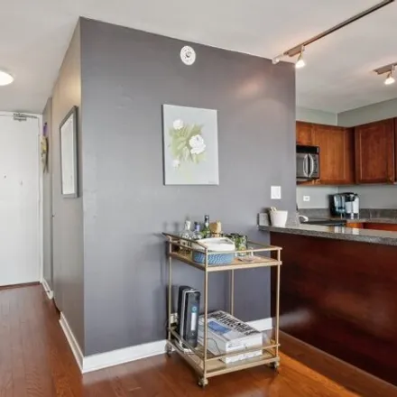 Image 5 - 655 W Irving Park Rd Apt 4012, Chicago, Illinois, 60613 - Condo for sale