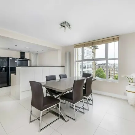 Rent this 3 bed apartment on Boydell Court in London, NW8 6NG