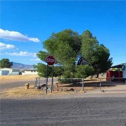 Buy this 3 bed house on 4720 Jimmie Drive in Mohave County, AZ 86409