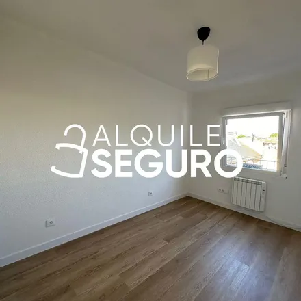 Rent this 3 bed apartment on Calle Doctor Espina in 18, 28019 Madrid