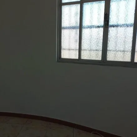 Rent this 3 bed apartment on Rua Duque de Caxias in Centro, Macaé - RJ