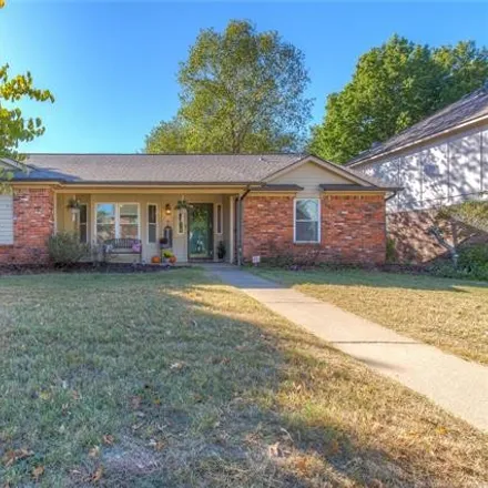 Buy this 3 bed house on 311 West Quanah Street in Broken Arrow, OK 74011