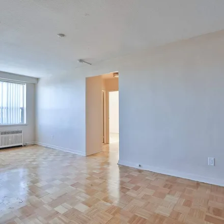 Image 8 - 2225 Eglinton Avenue East, Toronto, ON M1K 2M2, Canada - Apartment for rent