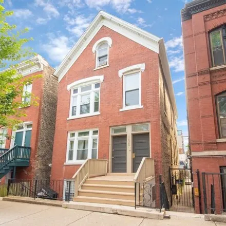Buy this 9 bed house on 1626 North Honore Street in Chicago, IL 60614