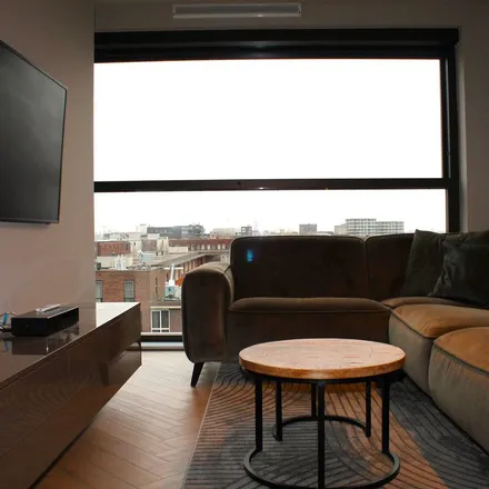 Rent this 4 bed apartment on Jonas' in Krijn Taconiskade, 1087 HV Amsterdam