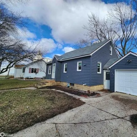 Buy this 3 bed house on 348 South Main Street in Buffalo Center, Winnebago County