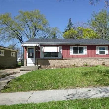 Buy this 3 bed house on 5245 North 65th Street in Milwaukee, WI 53218