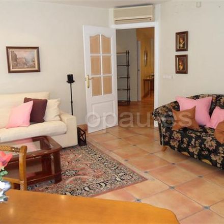 Rent this 3 bed apartment on 30 Avenue de Valencia in 38080 L'Isle-d'Abeau, France