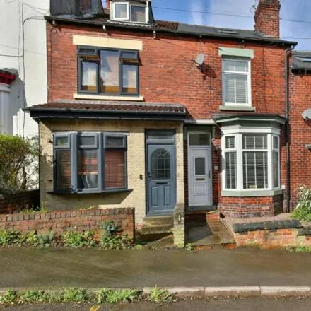 Buy this 3 bed townhouse on Pearson Place in Sheffield, S8 9DE