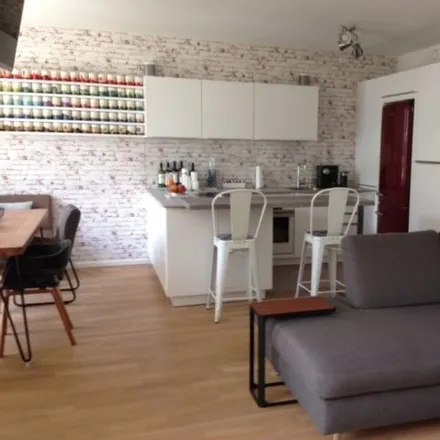 Rent this 2 bed apartment on Buttercrumbs Bakery in Preystraße, 22303 Hamburg
