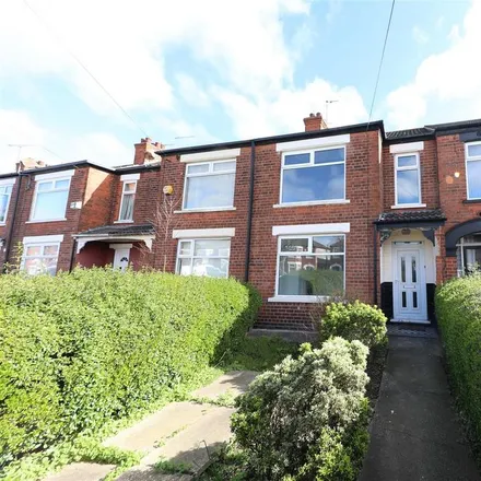 Rent this 3 bed townhouse on Alliance Lane in Hull, HU3 6TF
