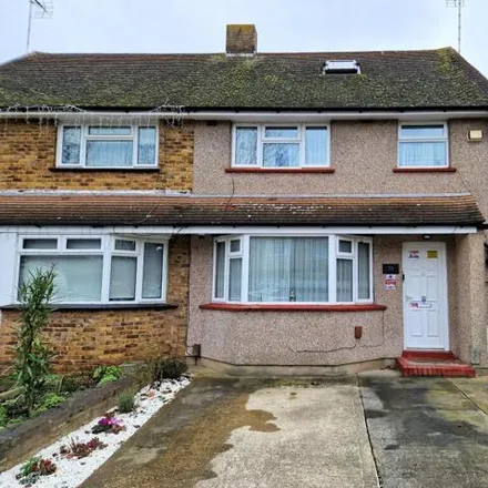 Rent this 1 bed house on Norwich Avenue in Southend-on-Sea, SS2 4DF