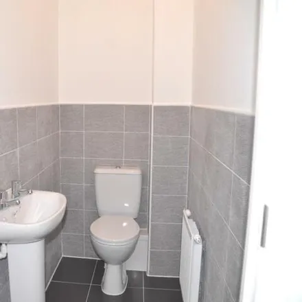 Image 7 - Harvard Grove, Eccles, M6 8GT, United Kingdom - House for rent