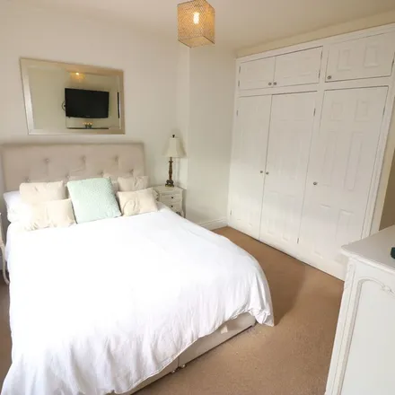 Rent this 3 bed apartment on 22 On Hill in North Ferriby, HU14 3NQ