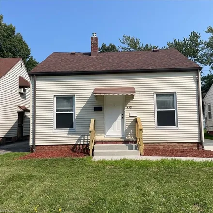 Buy this 2 bed house on 4361 Ingleside Road in Warrensville Heights, OH 44128