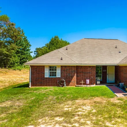 Buy this 4 bed house on 1616 East Lake Drive in Gladewater, TX 75647
