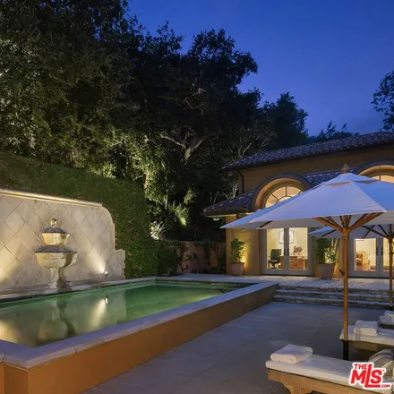 Image 6 - 2719 Benedict Canyon Drive, Beverly Hills, CA 90210, USA - House for sale