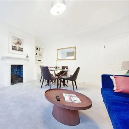 Rent this 4 bed room on Doctors Surgery in 50 Harley Street, East Marylebone