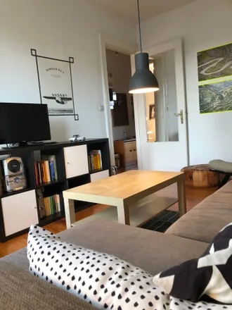 Rent this 2 bed apartment on Lindenallee 34 in 20259 Hamburg, Germany