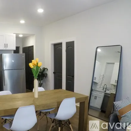 Image 6 - 4550 South Paulina Street, Unit 2 - Apartment for rent