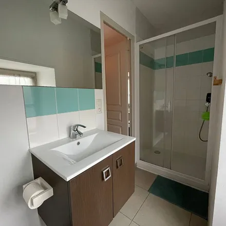 Rent this 2 bed apartment on Le Bas Mottais in Rue de la Janaie, 35400 Saint-Malo