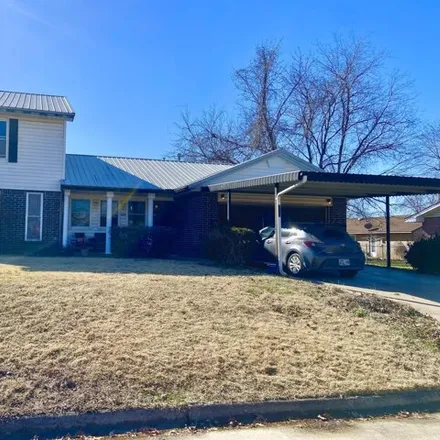 Buy this 4 bed house on 173 Mockingbird Lane in Vinita, OK 74301