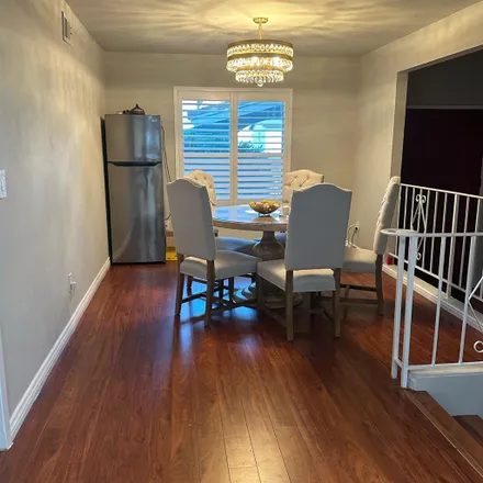 Image 2 - 12603 Henzie Place, Los Angeles, CA 91344, USA - Room for rent