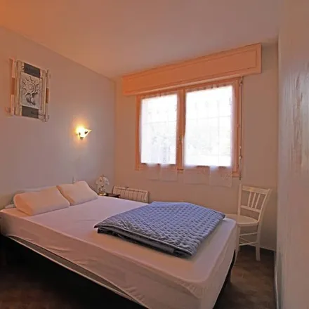 Rent this 1 bed apartment on 34350 Valras-Plage