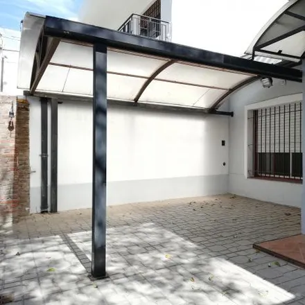 Buy this 2 bed house on Conscripto Bernardi 1749 in Adrogué, Argentina