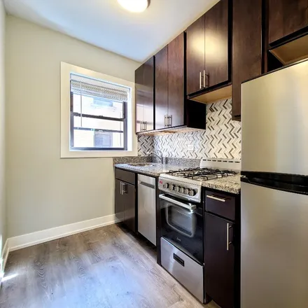 Rent this studio apartment on 427 West Belden Avenue