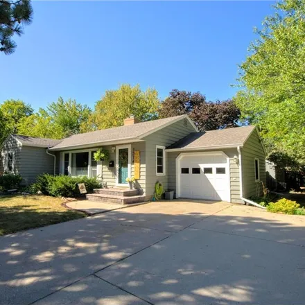 Buy this 3 bed house on 1314 Ash Street in Alexandria, MN 56308