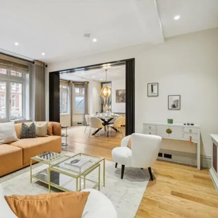 Rent this 3 bed apartment on Millennium Hotel London Knightsbridge in 17 Sloane Street, London