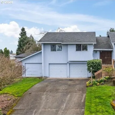 Buy this 3 bed house on 1001 Northwest 104th Street in Vancouver, WA 98685