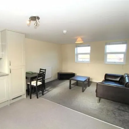 Image 1 - Vectis Court, 4-6 Newport Street, Swindon, SN1 3DX, United Kingdom - Room for rent