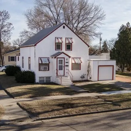 Buy this 5 bed house on 1217 East Avenue D in Bismarck, ND 58501