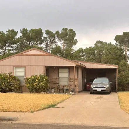 Buy this 2 bed house on 1617 East Pine Avenue in Midland, TX 79705