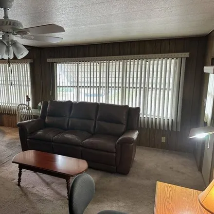 Image 2 - Meadow Lake Avenue, Largo, FL 33771, USA - Apartment for sale