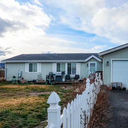 Buy this 3 bed house on 4771 Cleveland Avenue in Stewart Lenox, Klamath Falls