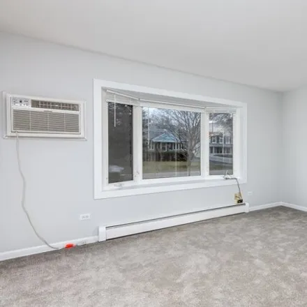 Image 5 - 517 Broadway St Unit 1, Libertyville, Illinois, 60048 - House for rent