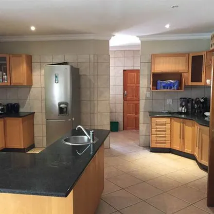 Image 4 - Tarentaal Avenue, Tshwane Ward 2, Pretoria, 0155, South Africa - Apartment for rent