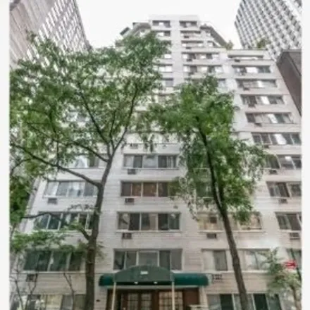 Image 8 - 240 East 55th Street, New York, NY 10022, USA - Apartment for rent