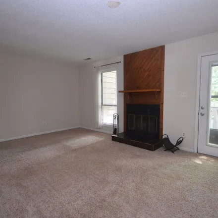 Image 3 - Southwest Cary Parkway, Cary, NC 27513, USA - Apartment for rent